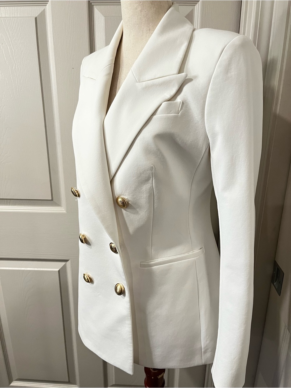 Express Double-Breasted White Blazer with Gold Buttons Size Small - Picture 5 of 7
